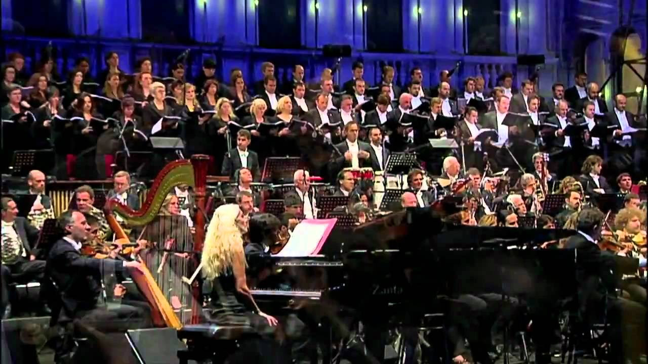 Morricone – Gabriel's Oboe from The Mission, Maja Łagowska – oboe, conducted by Andrzej Kucybała