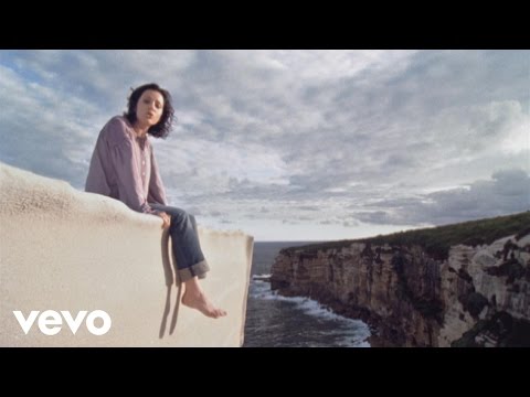 Tina Arena - Entends-tu le monde ? (Clip officiel)