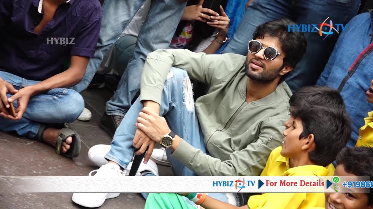 Vijay Devarakonda @ Valmiki Foundation Independence Day Celebrations