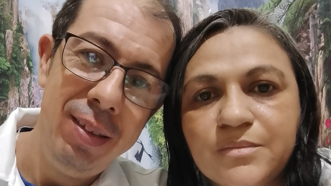 MISSIONÁRIA DIANA  está ao vivo!