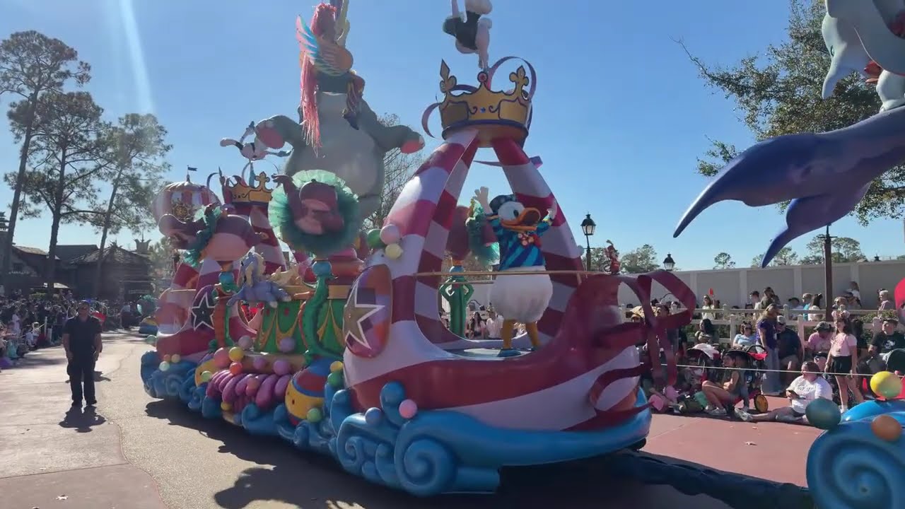 Festival of Fantasy Parade #magickingdom #festivaloffantasyparade #disney #waltdisneyworld
