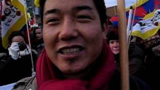 Tibet Third Pole: Tash reports from start of Climate March