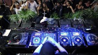 DJ QU // HOUSE DISTRICT / CLOSING off sonar - Barcelona.