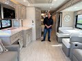 2024 Newmar Ventana 3809 (17N232057)