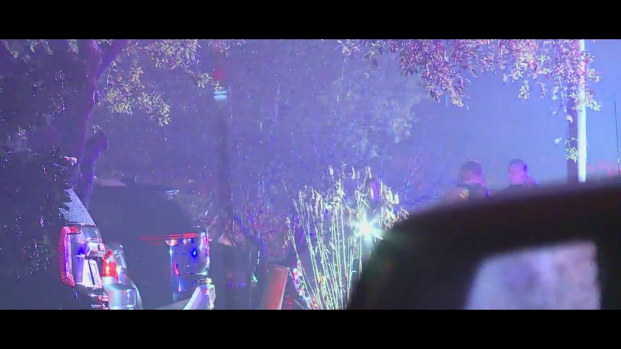 Lightning strike causes fire at northeast Austin residence - YouTube