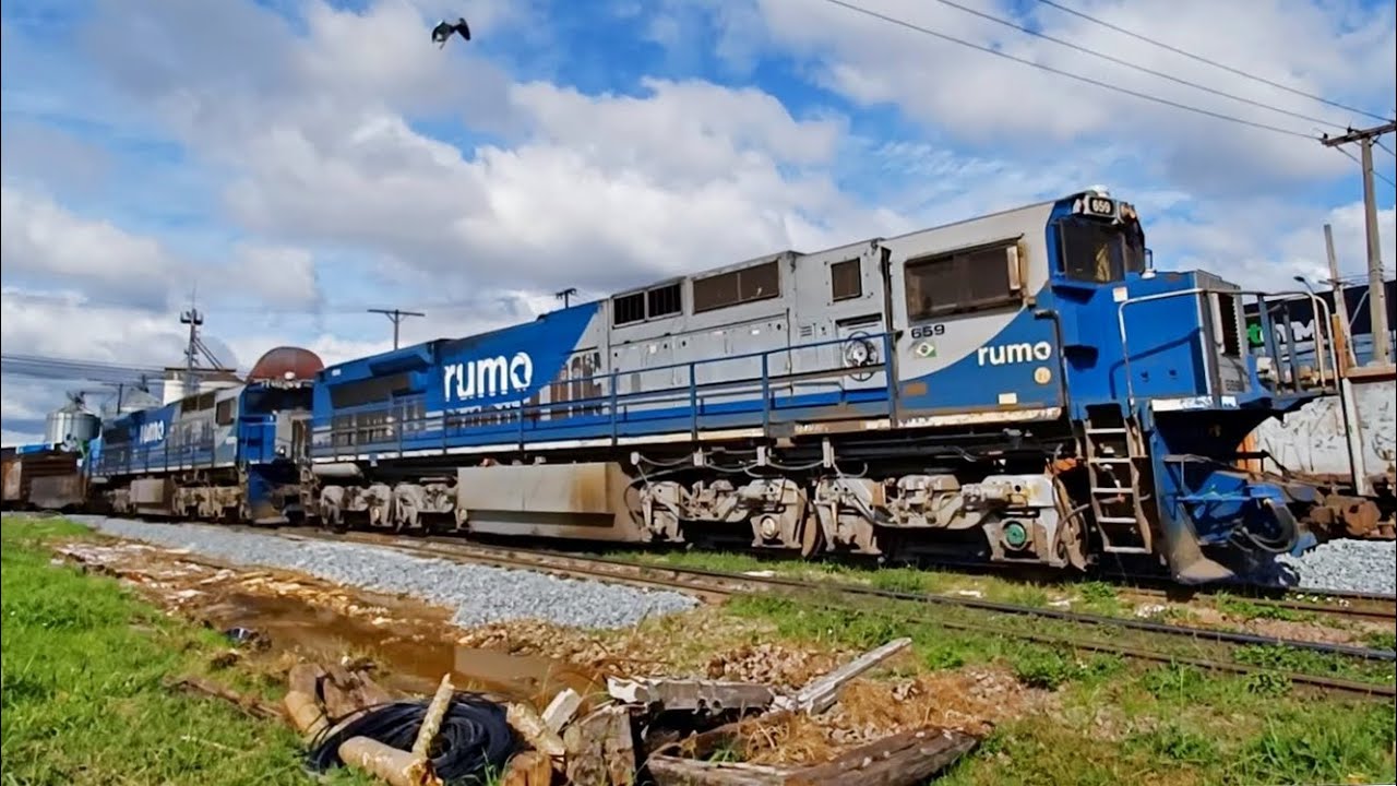 Train Da Rumo Trem da RUMO com 2 ES43BBi no Cruzamento de Nível em Pinhais - PR - YouTube