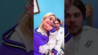 Brincadeira: comendo a minha mão #shorts