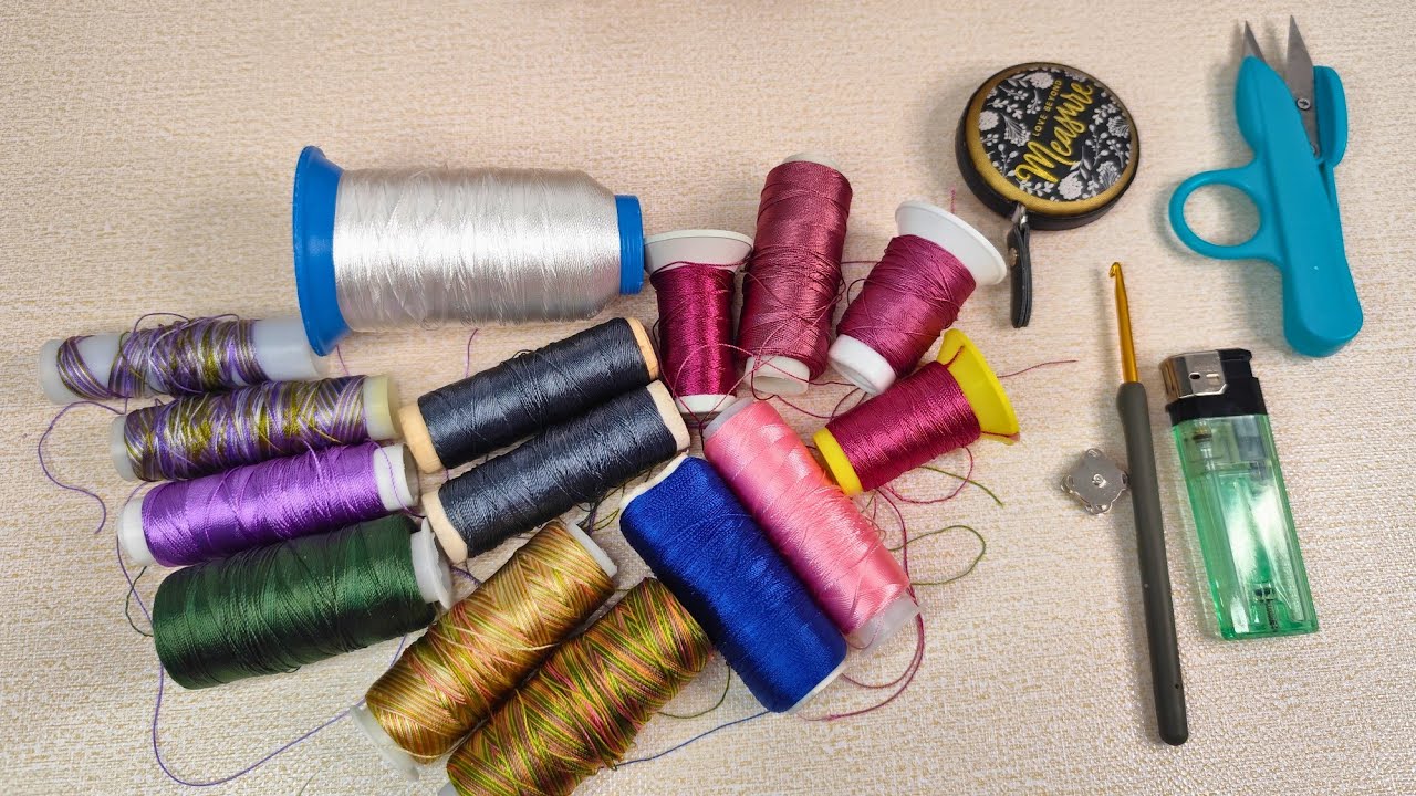 Very easy crochet phone bag from old polyester lace/embroidery threads.