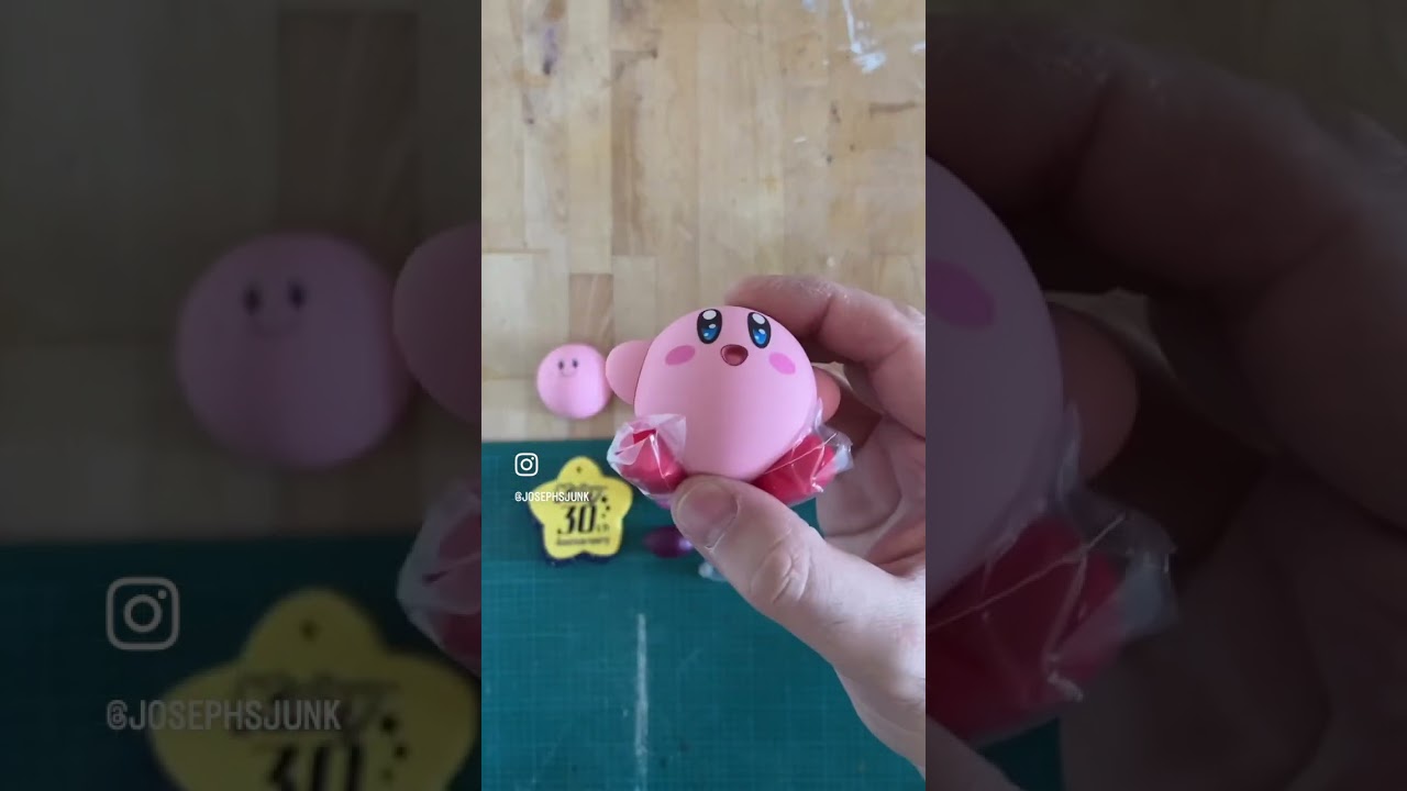 Unboxing the 30th anniversary Kirby Nendoroid