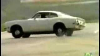 Emerson fittipaldi conduciendo un Ford Maverick.  -  (El original. Narrado por el).