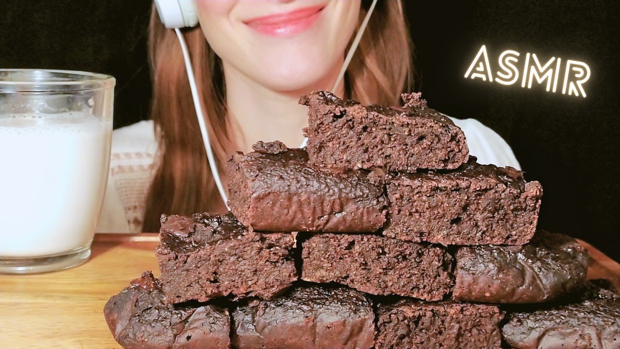 ASMR CHOCOLATE BROWNIES + MILK (No Talking|Eating Sounds)