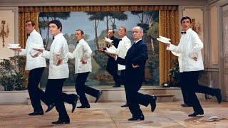 Le Grand Restaurant. Film 1966. (Jacques Besnard). La danse russe.