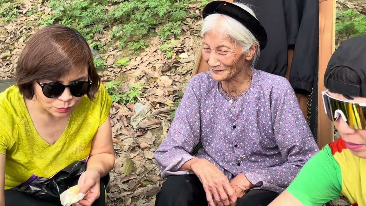 Đạp xe mua Hương làng Choá - Yên Phong - Bắc Ninh đầu xuân Bính Ngọ