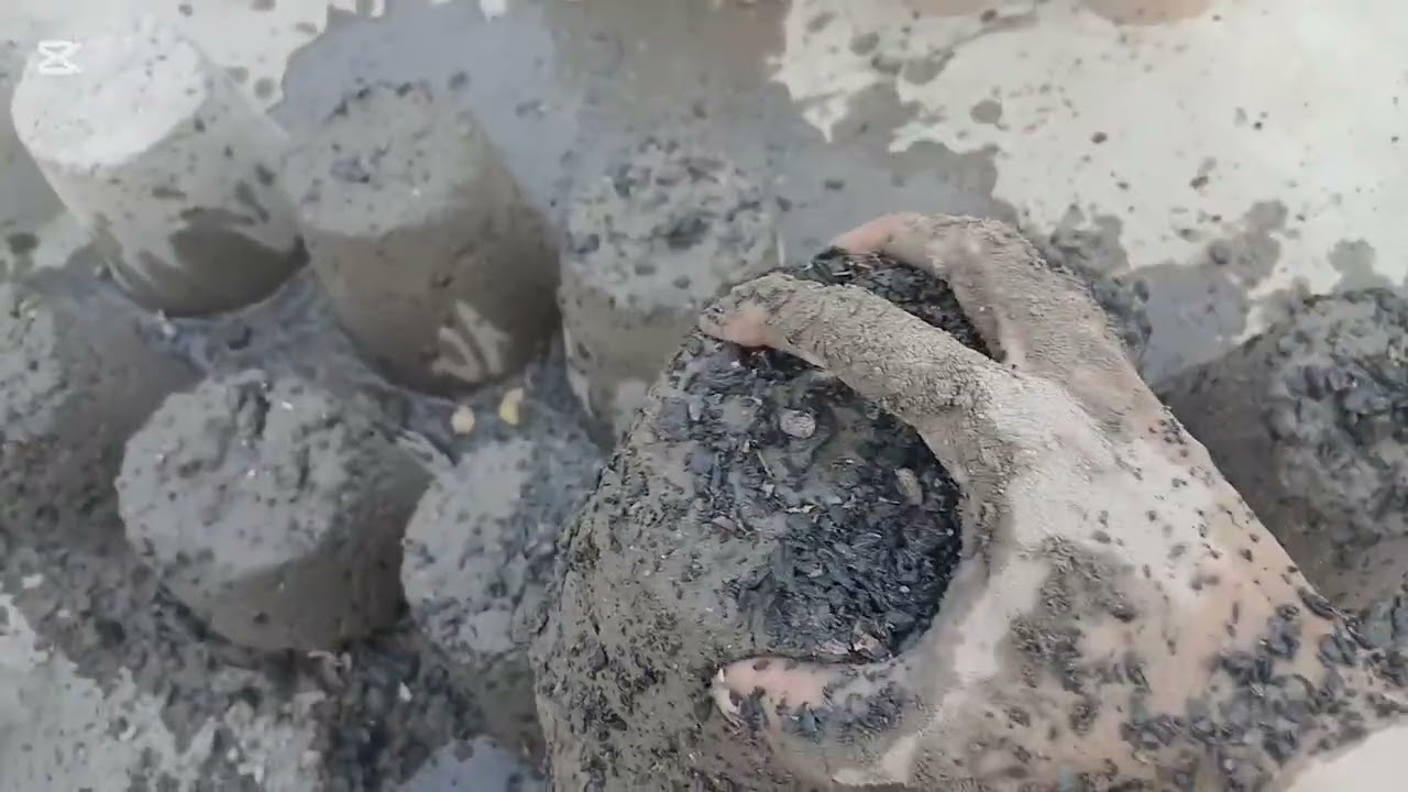 Pure charcoal ashes water crumbling in bucket paste pouring #satisfying #charcoal 