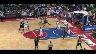 Derrick Rose Quick Highlights vs Pistons (12.26.10) [HD]