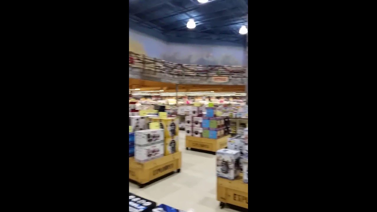 Frye's Electronics in Dallas 2015-12-14