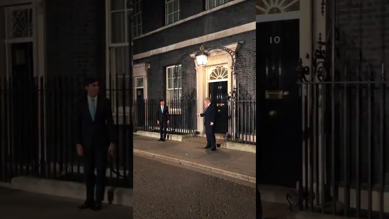 BORIS JOHNSON AND RISHI SUNAK CLAPPIING FOR NHS WORKERS