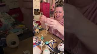 DIY Pom Pom Tutorial: Easy Craft for All Ages! #diycrafts #craftwithme #diy #pompom #crafting #easy