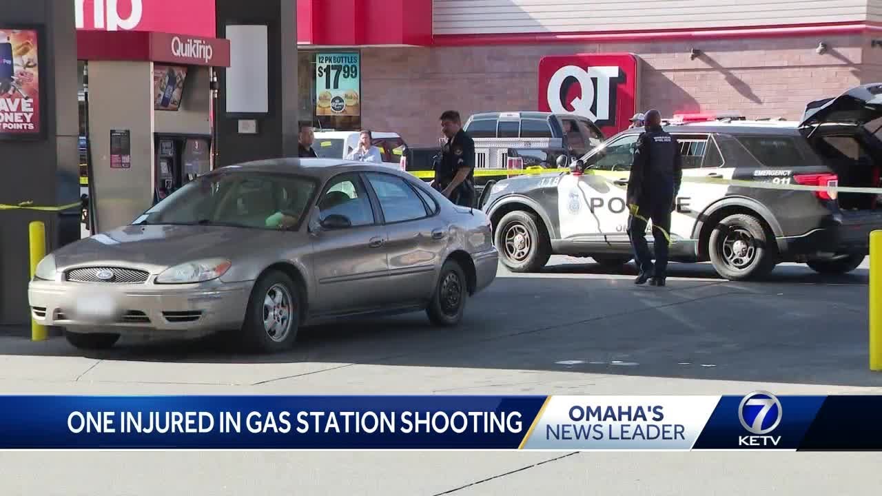 One person injured in shooting at gas station - YouTube