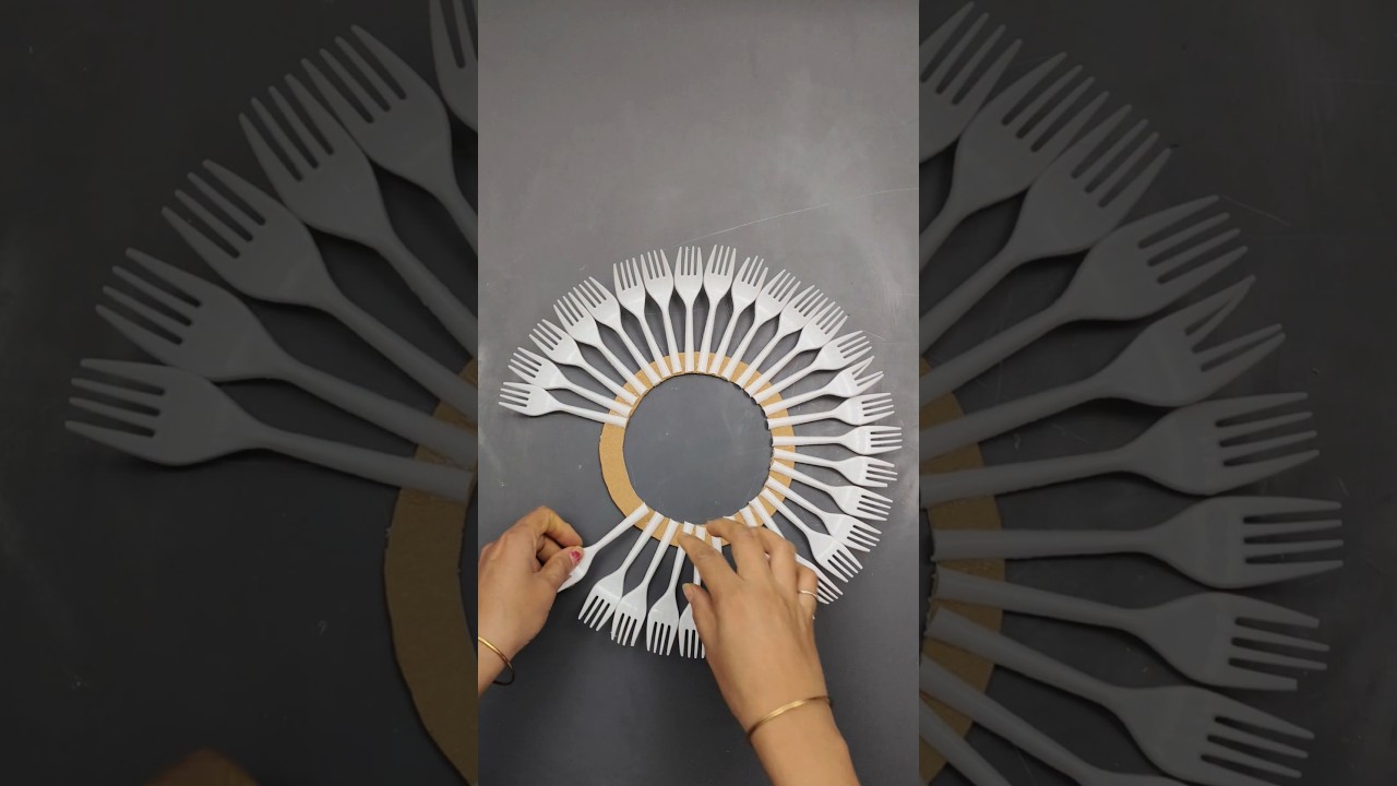 Best recycling waste plastic spoons craft ideas 