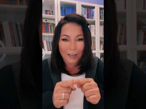 Video: Tina Kandelaki mempersembahkan lipstik dari Oriflame