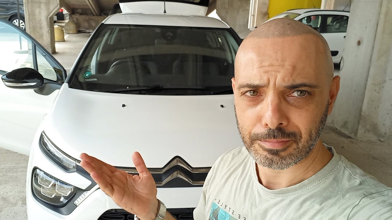 CITROEN C3: Quando la plastica è croccante. Però consuma poco. - YouTube