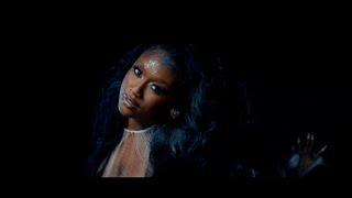 Famous Simone Kelly - Munyun (Official Music Video) Net Worth