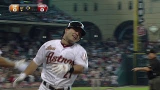 SF@HOU: Altuve hits an inside-the-park home run