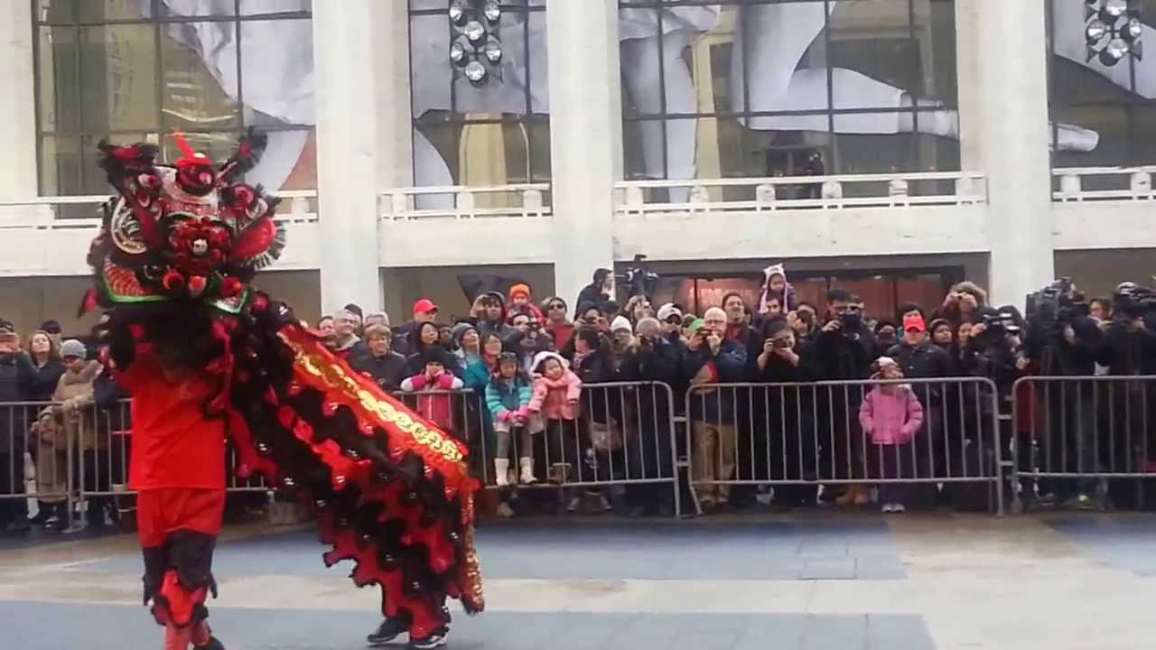 Dragon dance for Chinese New Year Part 2 - YouTube
