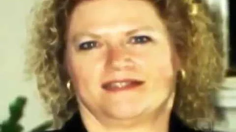 Dateline 2016   Larissa Schuster