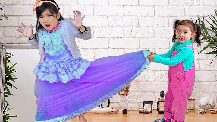 Jannie and Emma Dress Up as Princess and Going to ...