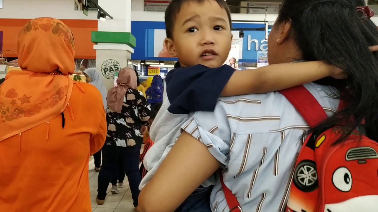  Anak  PAUD  belanja  gratis di Carrefour YouTube