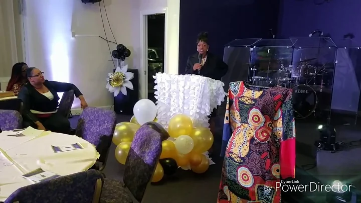 Motivational Speaker Jacqueline Griffin gives an e...