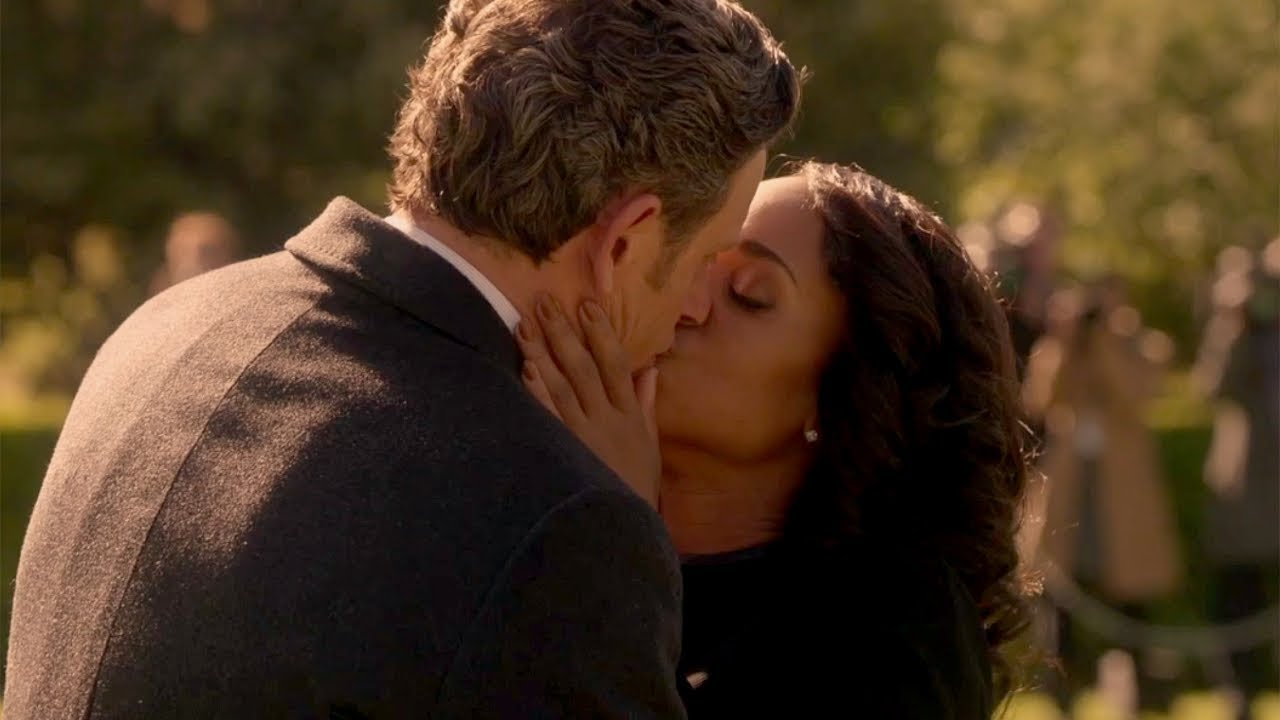 Olivia And Fitz Every Kiss Scandal S1 7 Youtube 