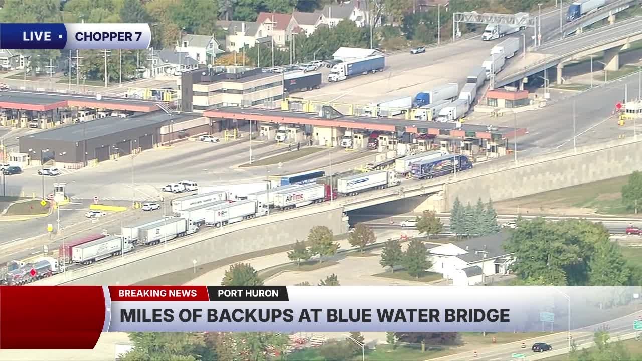 Massive Delays At Blue Water Bridge After System Outage In Canadian massive-delays-at-blue-water-bridge-after-system-outage-in-canadian