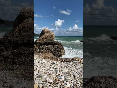 Vasto - Spiaggia di San Nicola #abruzzo #travel #italy #summer #adriaticsea #nature #cliff