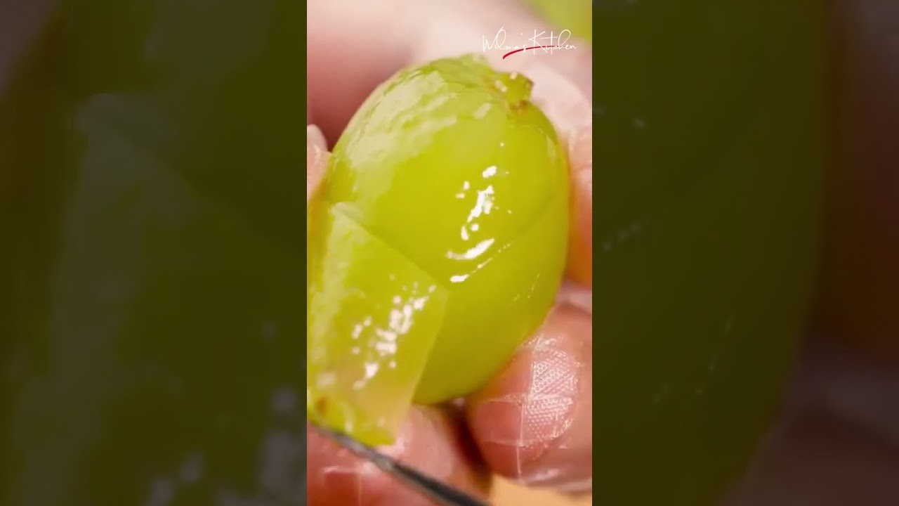 Easy way of peeling your grapes