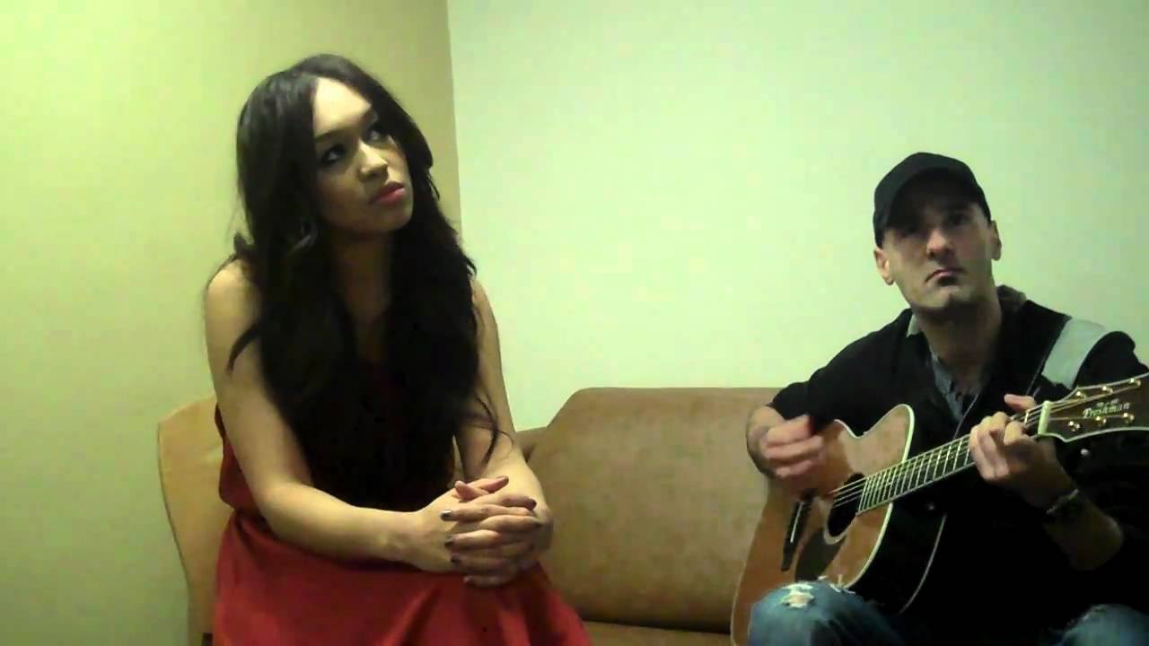 Rebecca Ferguson 'Lost'  (Backstage on the X Factor Tour)