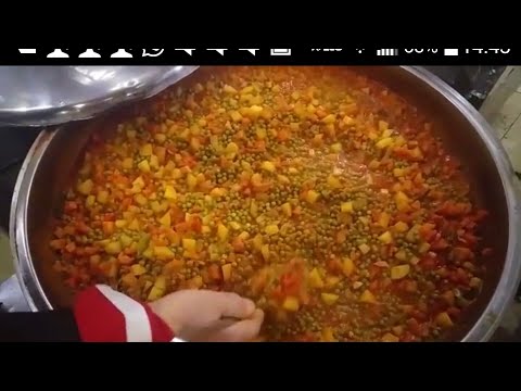 MALZEMELER -5 adet küçük boy patlıcan -3 adet domates -2 adet biber -2 adet orta boy soğan -2 diş sa. 