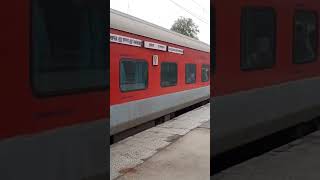 15083-UTSARG EXPRESS #indianrailways #trainlover #viral #trendingshorts #badshahnagar #railfans