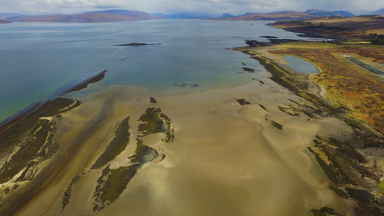 Flying on Ashaig beach, Isle Of Skye - YouTube