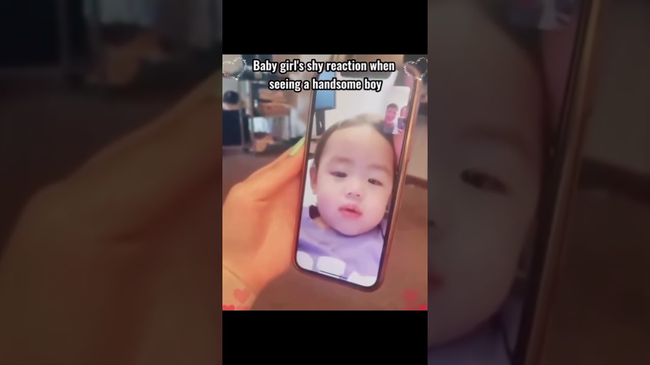 Baby girl's shy reaction when seeing a handsome boy 😂❤️‍🩹