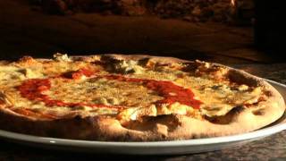 Award winning La Piazza Allegra Restaurant