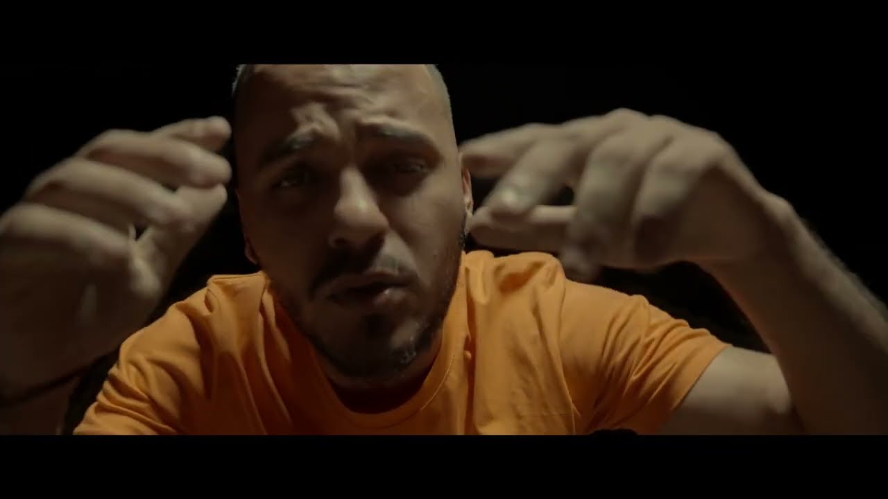 Guarda You - By 3tune (Official Music Video) HipHop su YouTube Guarda You - By 3tune (Official Music Video) HipHop su YouTube