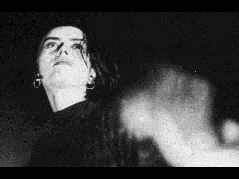 Curve - Coast Is Clear - Manchester 1991