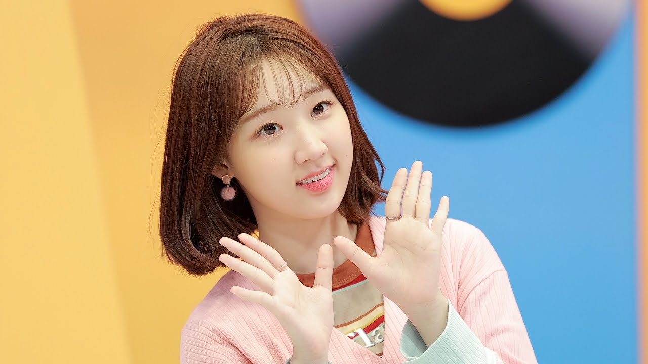 4k facecam 201102 weeekly shin jiyoon youtube 4k facecam 201102 weeekly shin jiyoon youtube