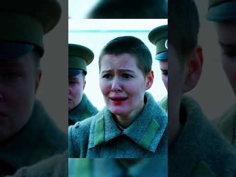 Заставила бить друг друга по лицу! 😧🍿 #shorts #фильм #кино #сериал
