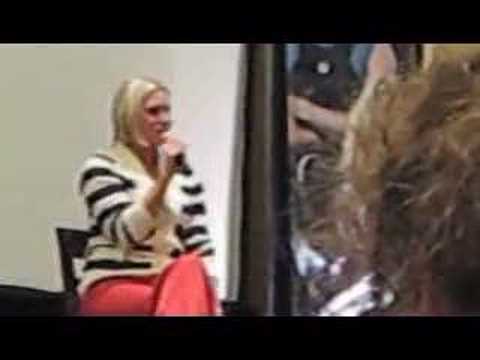 Katee Sackhoff - Burbank 2007 - Re: Who does Kara ...