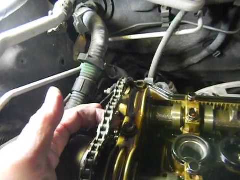 2003 Toyota Corolla engine noise - YouTube