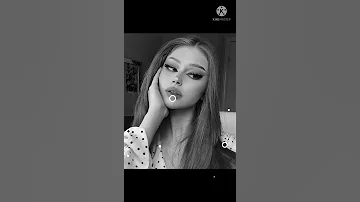 صور بنات ابيض واسود 